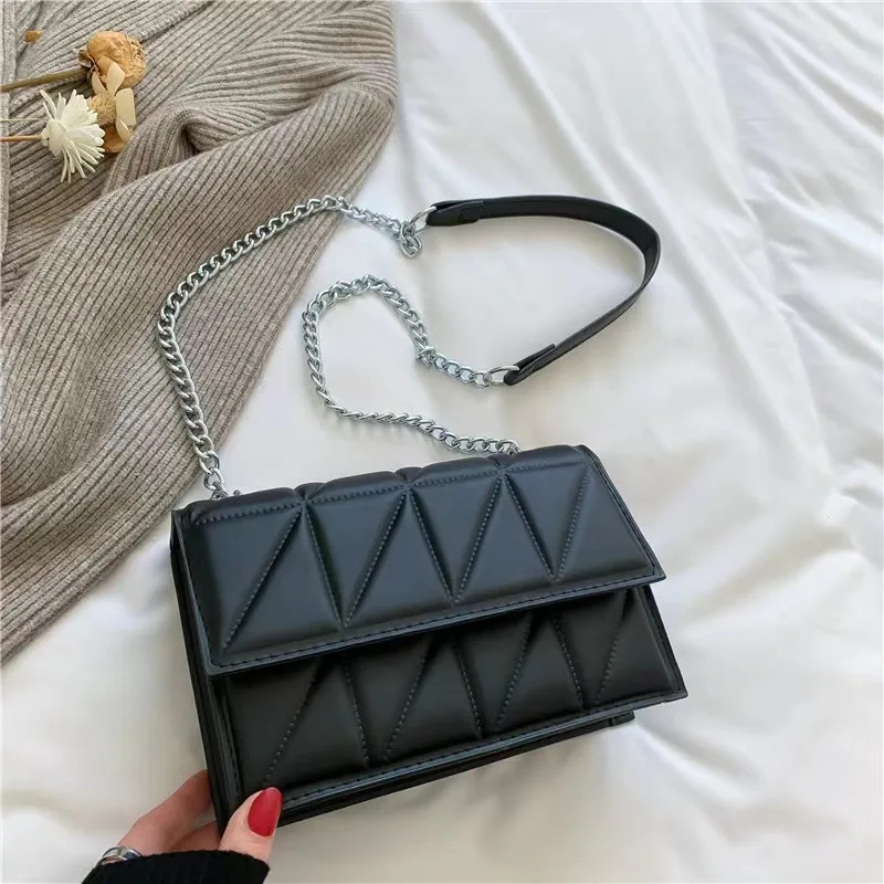 2024 new wave Korean storage bag version of western style chain embroidered small square bag mini slung shoulder bag