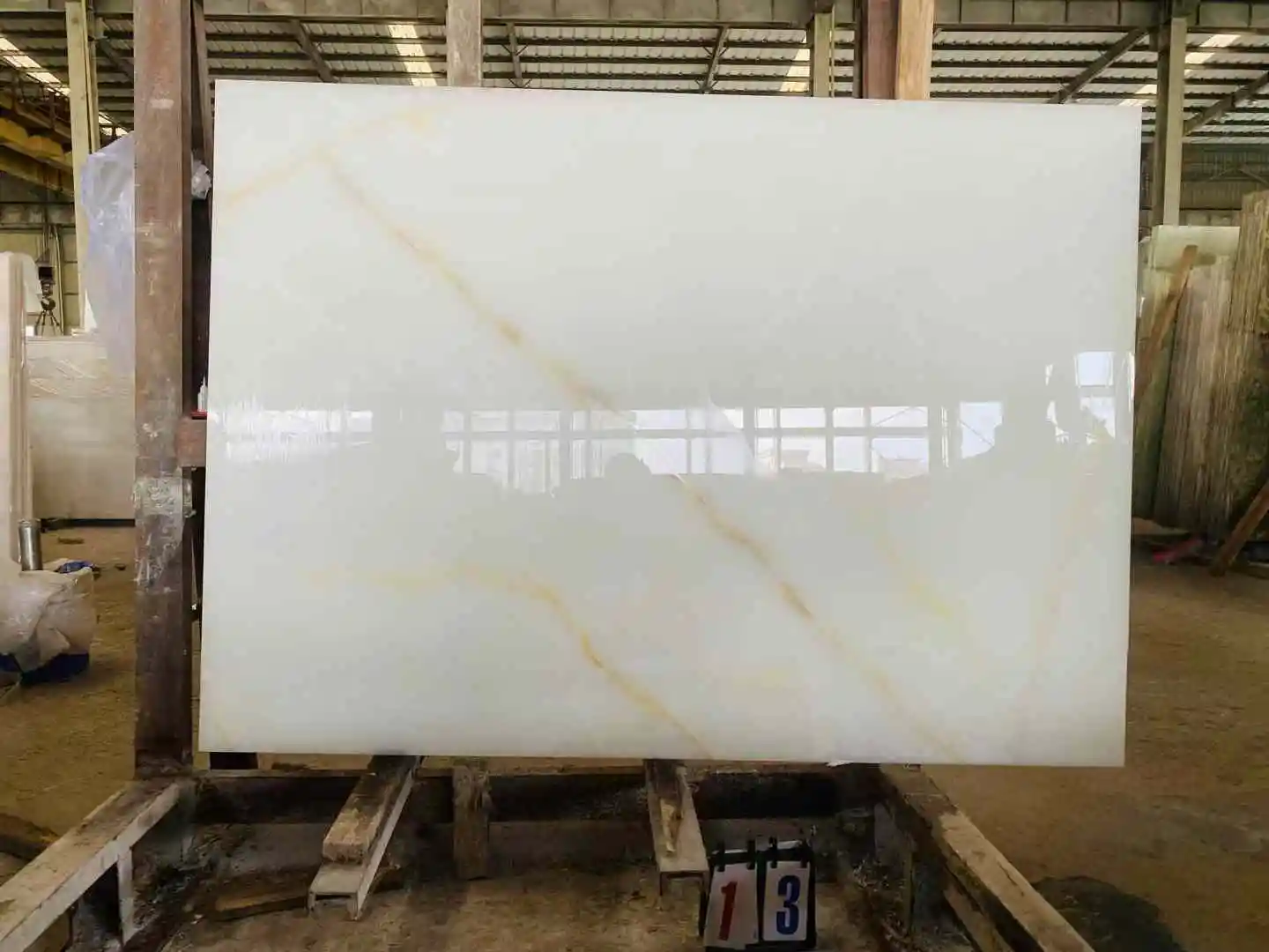Polished White Onyx Slab Wall Tile Luxurious Material Eramosa Marble