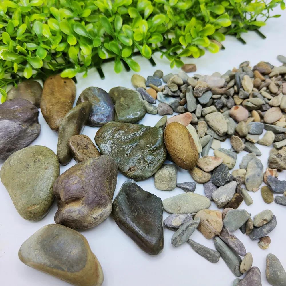 Hot Sale Customized Size Garden Outdoor Decor loose Dark Brown Gravel Small Crushed Chips Pebble Stone