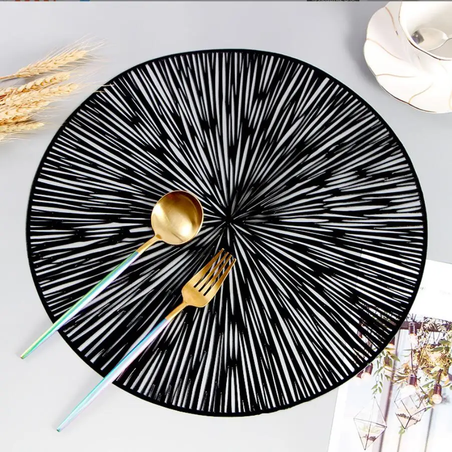 luxurious  black  round place mat for table decorating