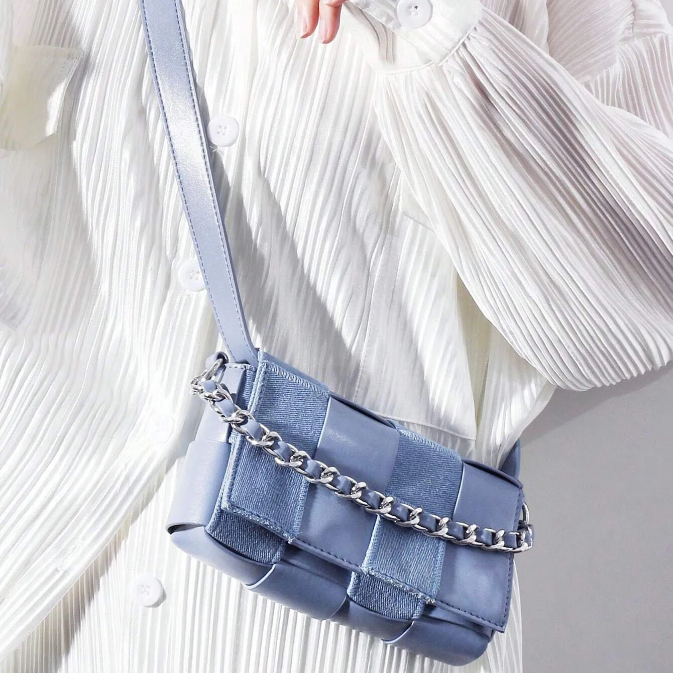 Waterproof Small Shoulder Sling Woven Leather Crossbody Bag Woman Purse And Handbags