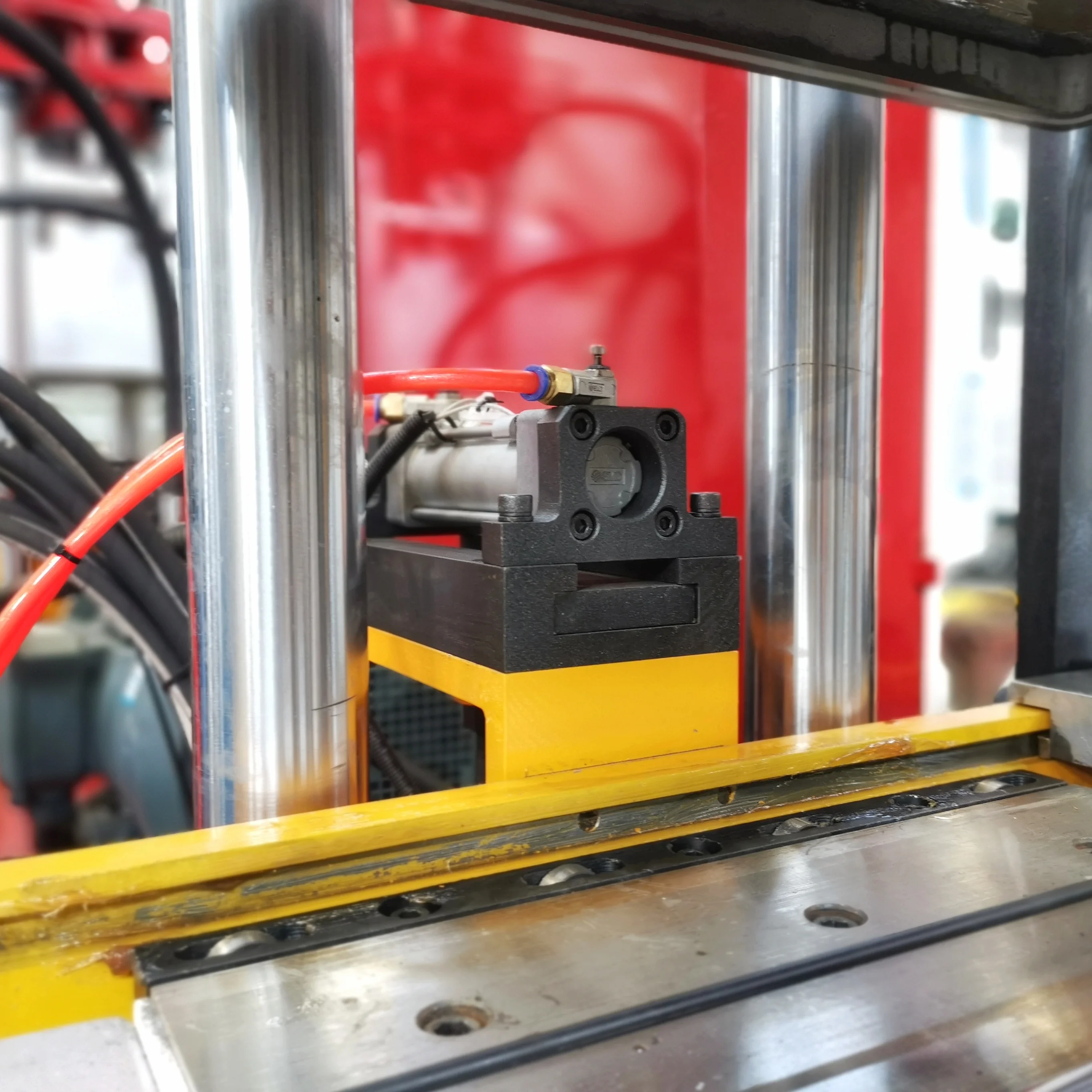 Germany quality rubber molding machine make auto rubber parts gasket and oil sealing making equipment