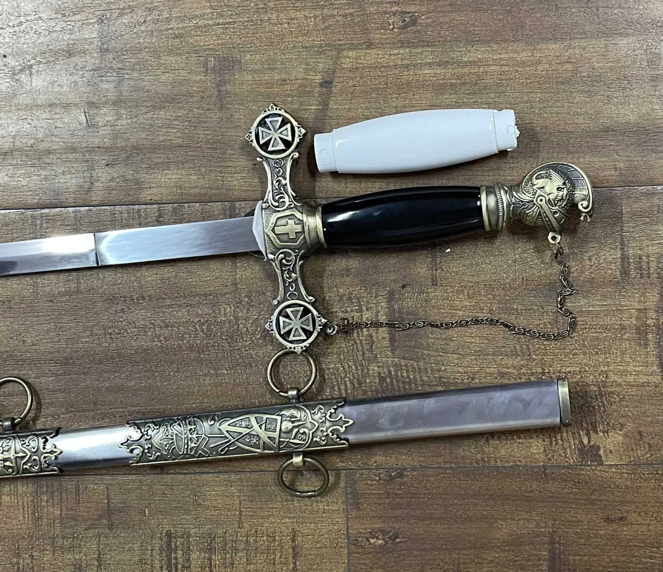 Sword with brass metal/traditional sword brass stripes/cushioned grip basket sword with brass stripes Traditional Indian Sword