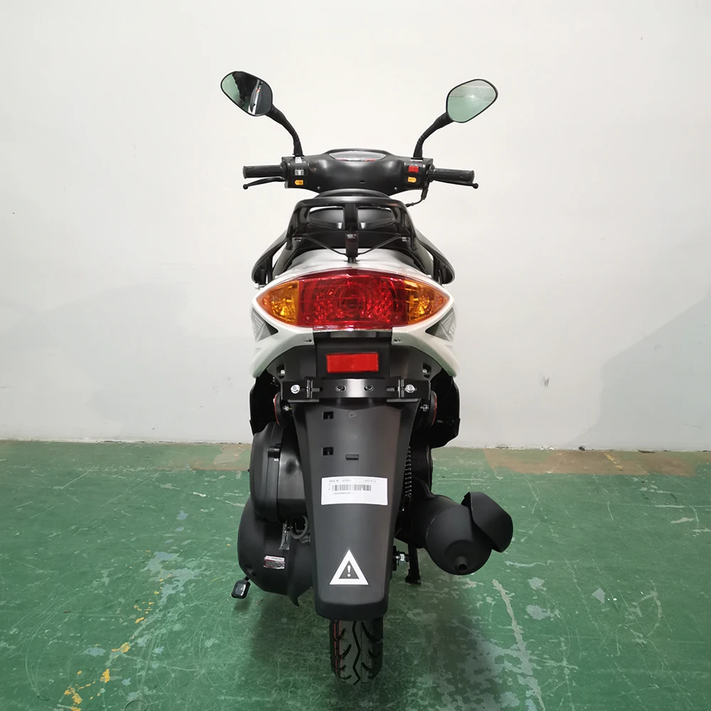 Max Speed 85km/h QG China Factory 150cc Gas Motor Adult Scooter Motorcycle with EPA Certificate