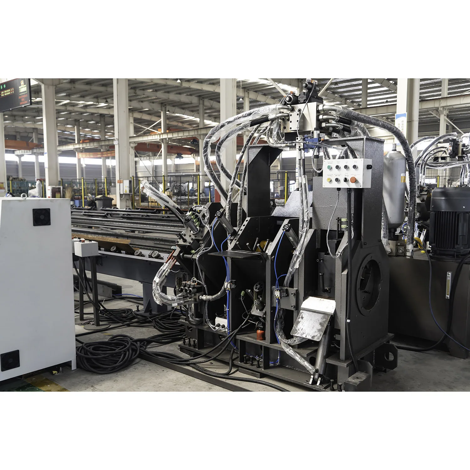 High Efficiency CNC Combined Flat Steel Angle Steel Punching Marking And Shearing Production Line