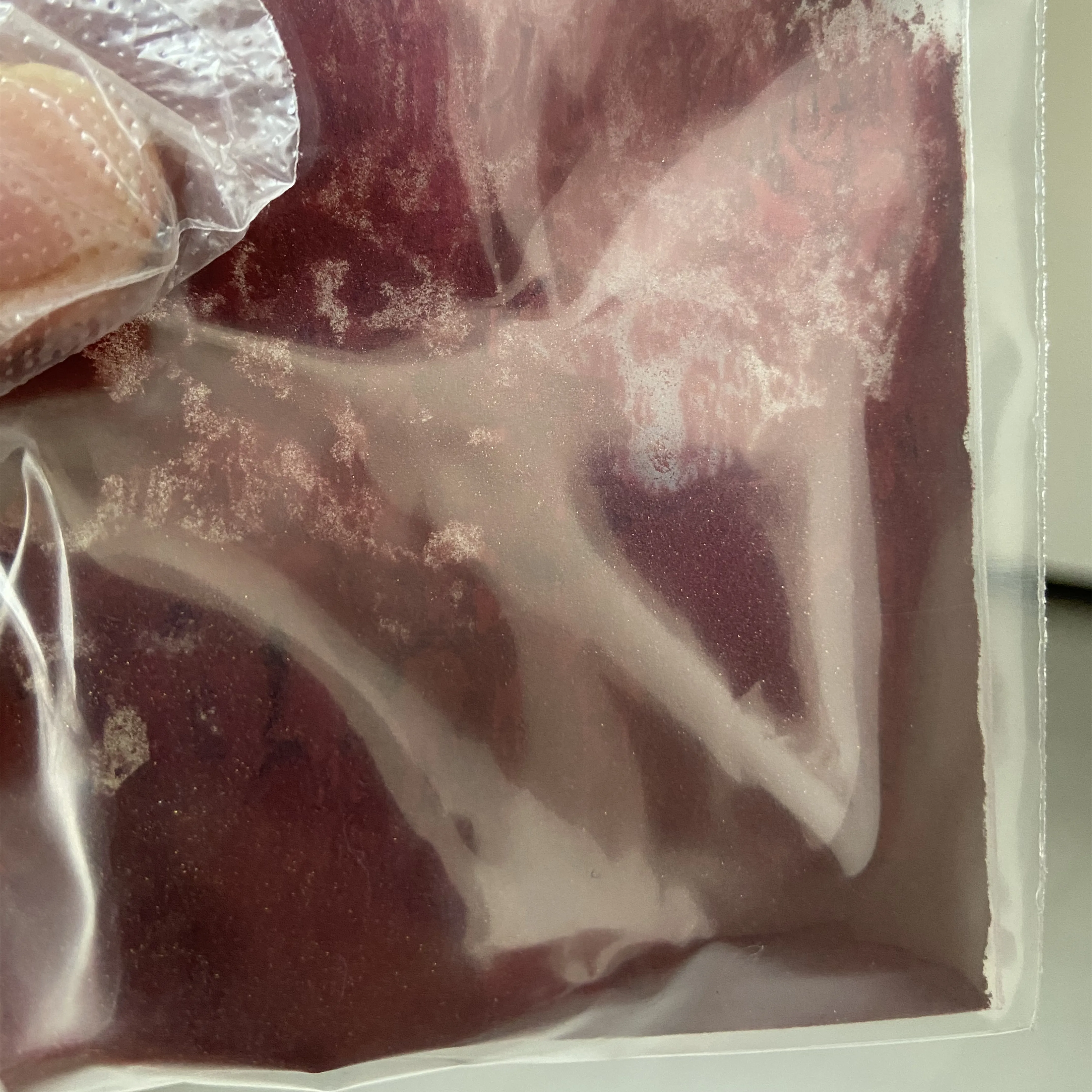 Pink Luminous Dye for Retroreflective Signs and Emissive Color Filter and Fluorescence Masterbatch