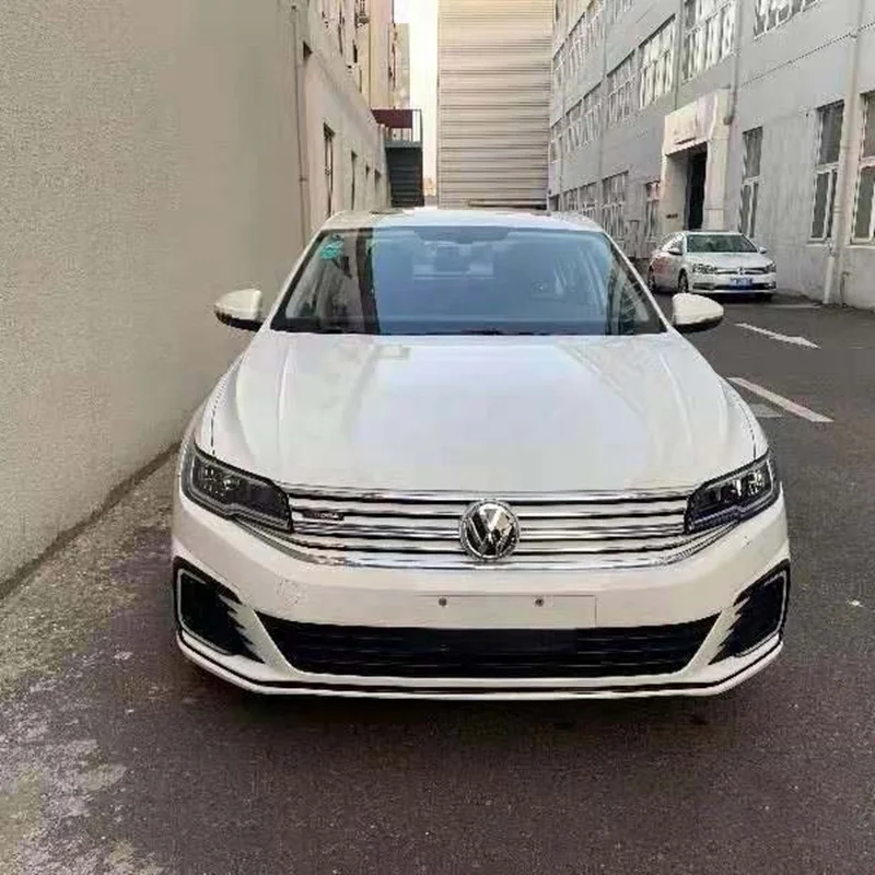 Подержанный электромагнитный седан Volkswagen Bora 2019 дальность NEDC 270