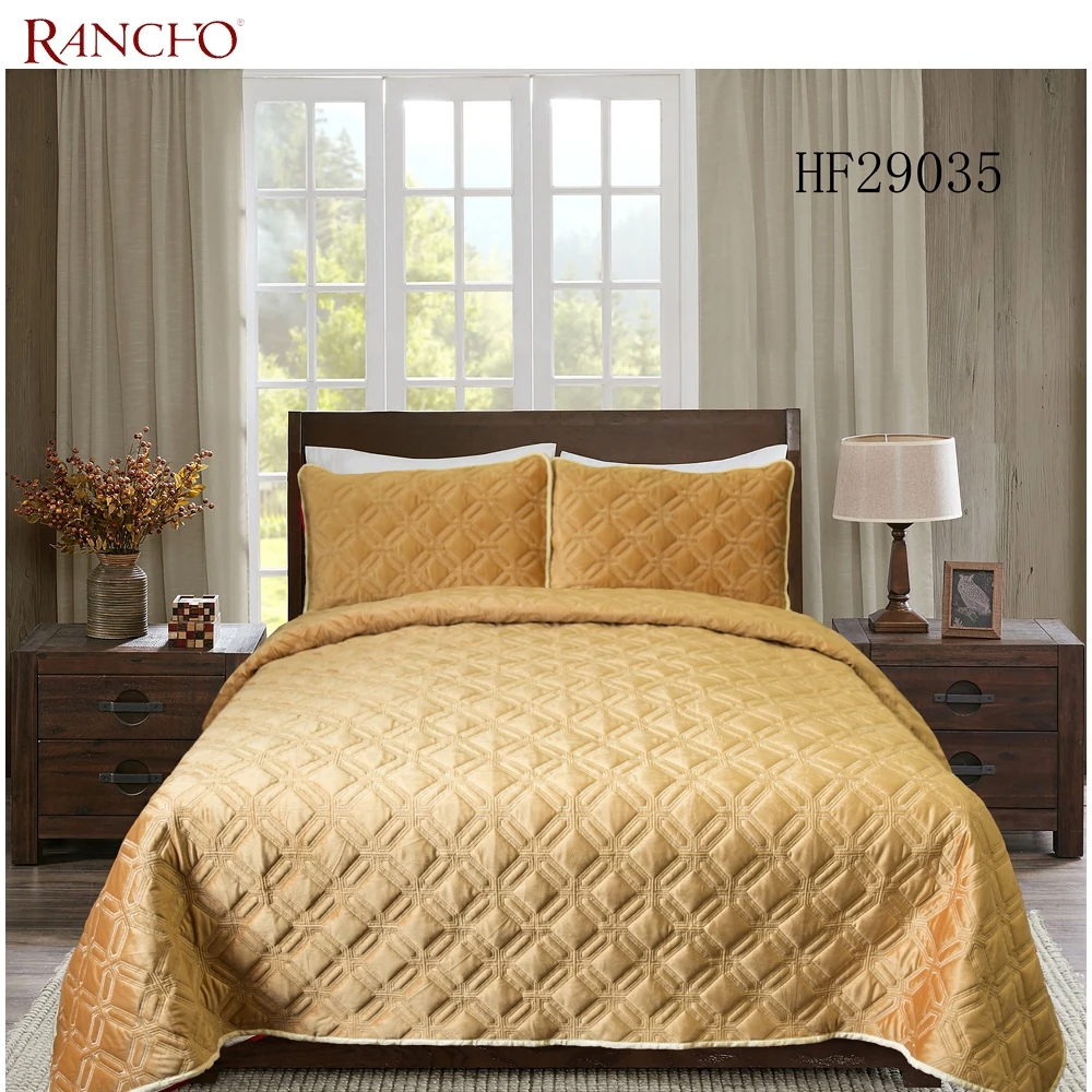 European and American style 100% polyester luxury comfortable embroidered quilt bedspread set