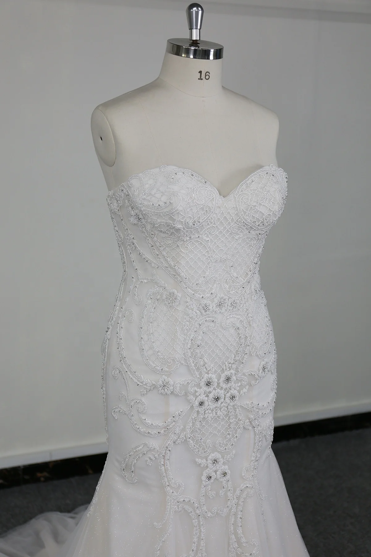 2024 New Sparkly Rhinestones heavy beaded light champagne wedding Dress bridal Dresses