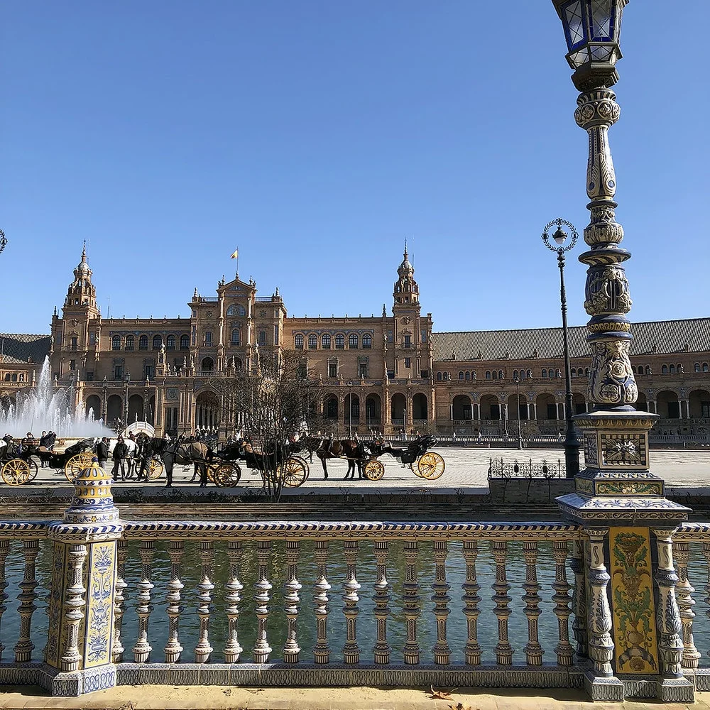 Factory custom Portuguese style railing post grouting molding under glaze blue and white painting in glaze paper decal hand post