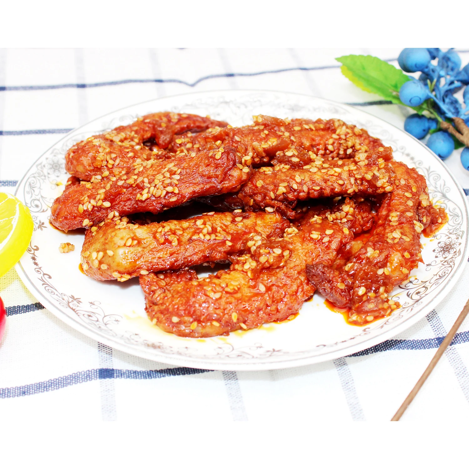 Крылья утки из красного тушеного мяса вакуумная упаковка приготовленная еда 180 г тушеные утиные крылышки в соусе