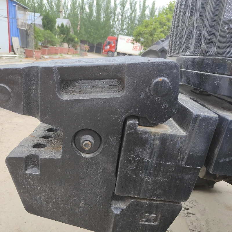 2016 hot selling fairly used YTO LX904 90HP Horse power farm tractor available for sale