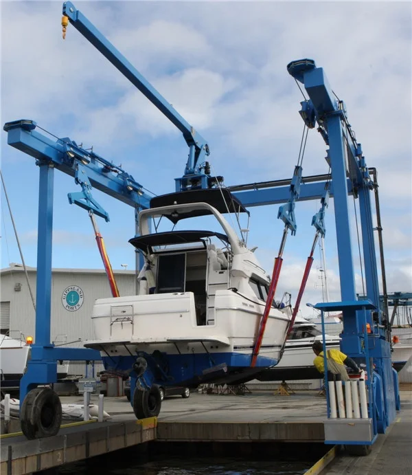 Design and Installation Boat Lift, Small Boat Crane