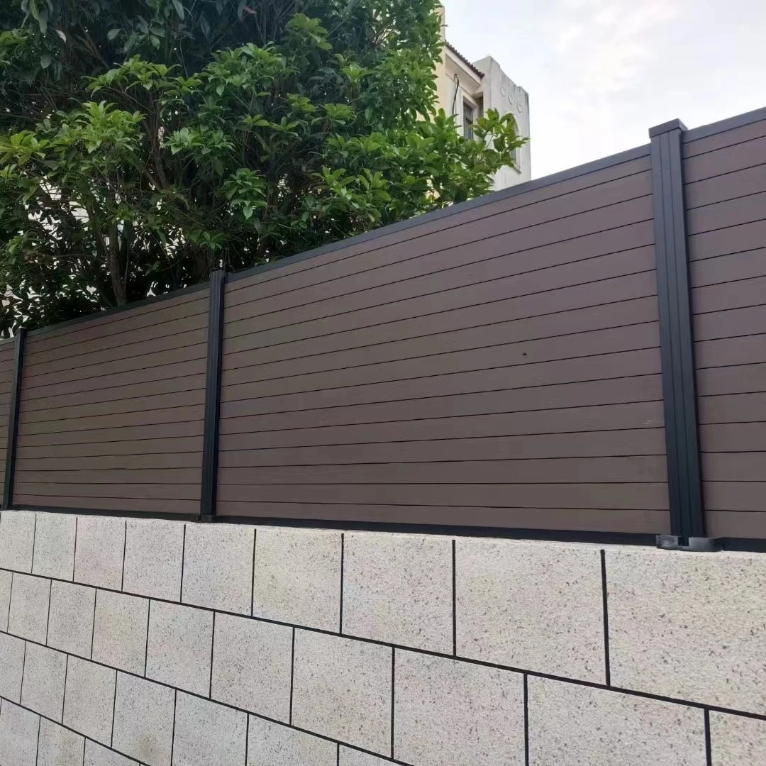 New Design Outdoor Capped Composite Fencing Exterior Wpc Wood Privacy Garden Buildings Slat Fence