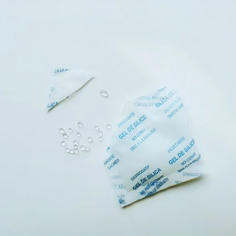 Factory wholesale moisture-proof anti-mildew and odorless white silica gel desiccant