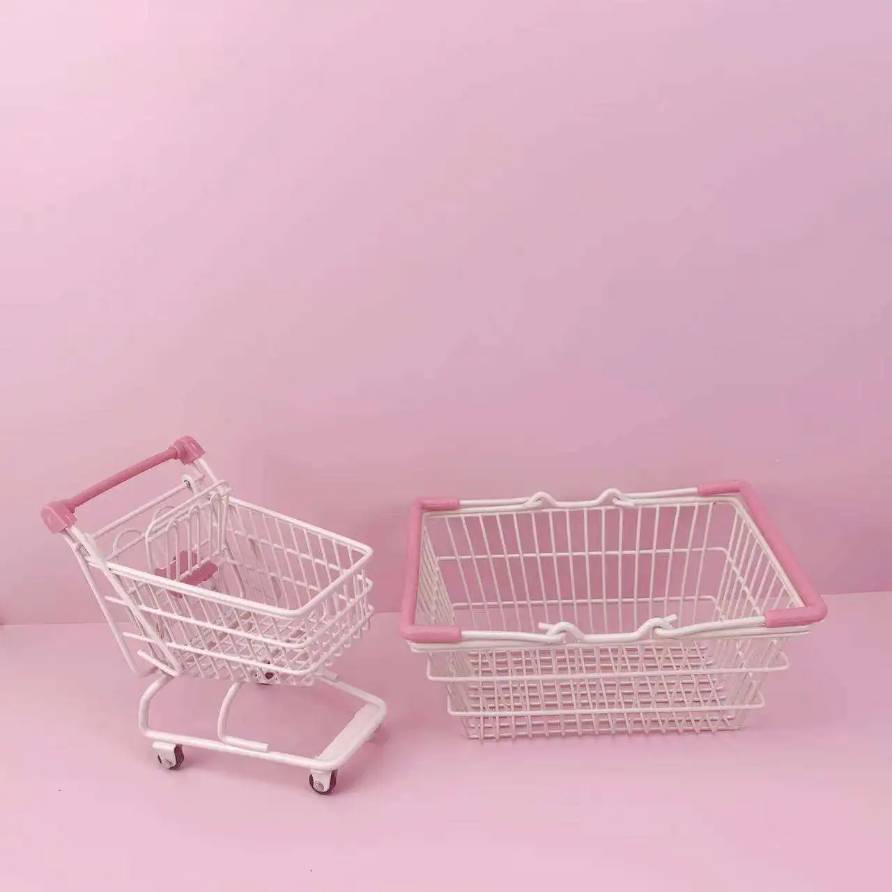 Креативная мини-розовая тележка: Kawaii железная художественная тележка для покупок милые декоративные реквизиты фотографий орнамент домашней корзины хранения