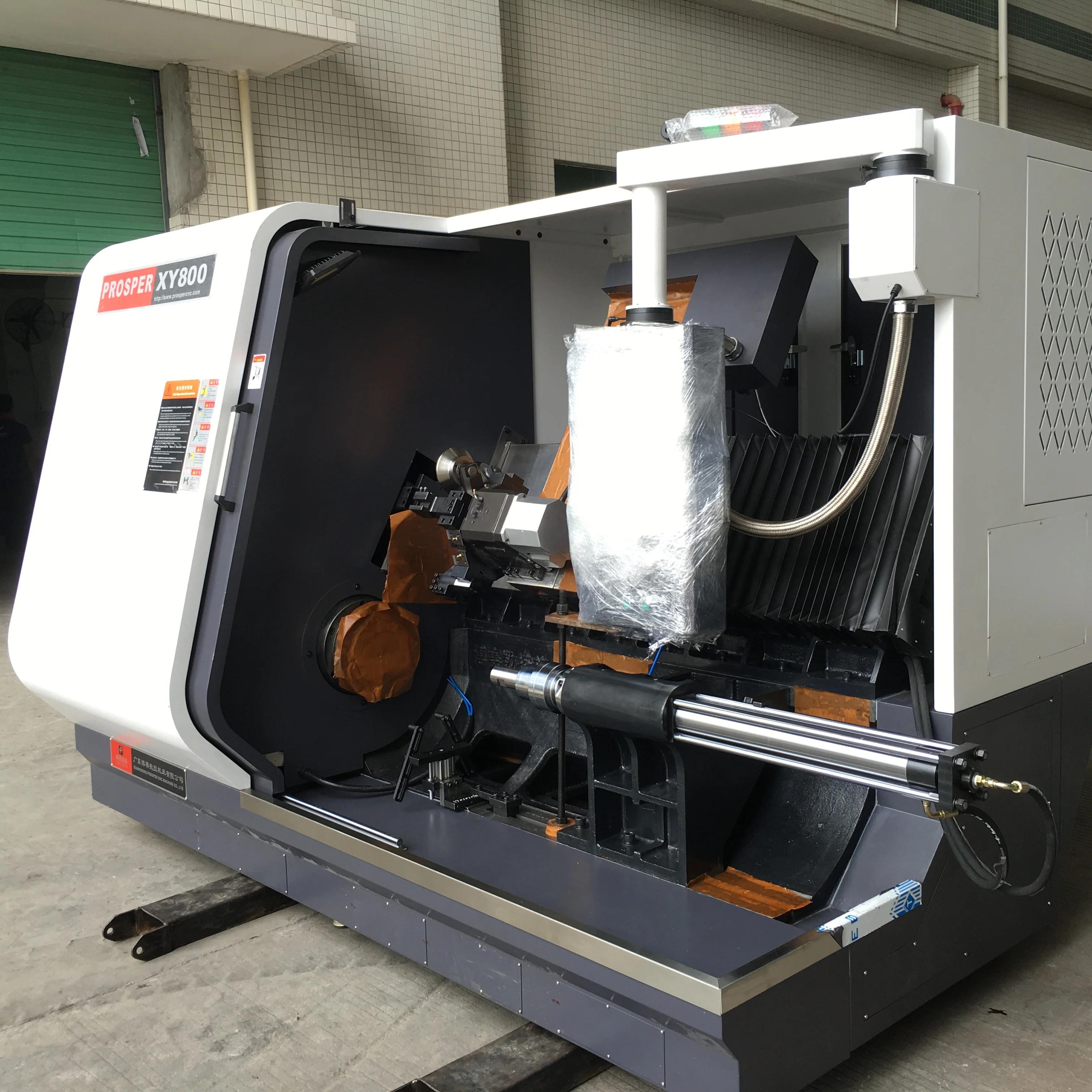 china cnc machining center price in india