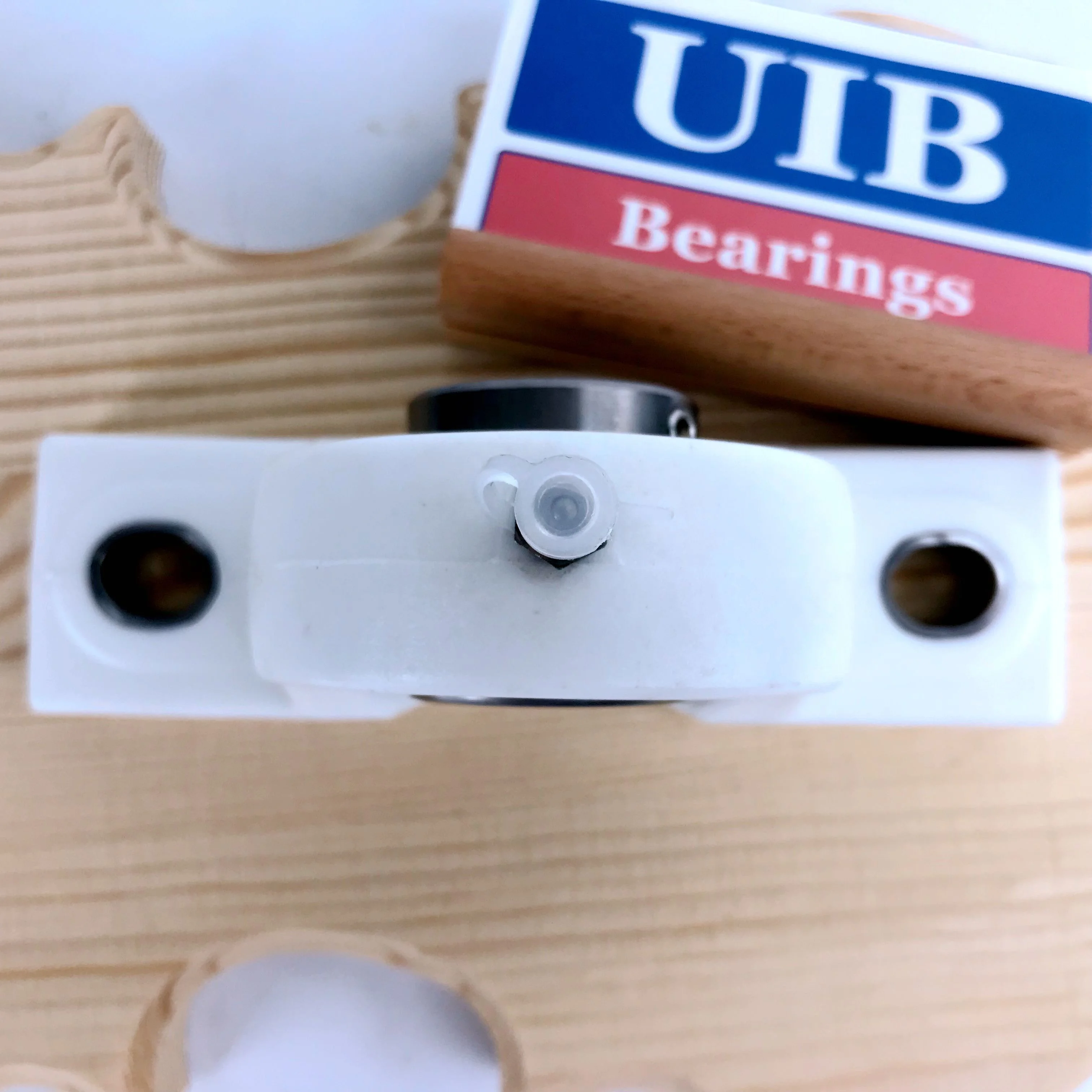 Stainless steel outer spherical bearing with seat SUC205 Pillow block bearing plastic seat ucp207 pillow block bearing