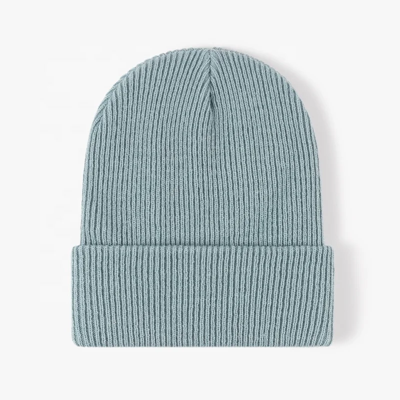 Wholesale low MOQ unisex plain acrylic colorful knit winter hats custom woven label tag rubber leather patch rib knit beanie