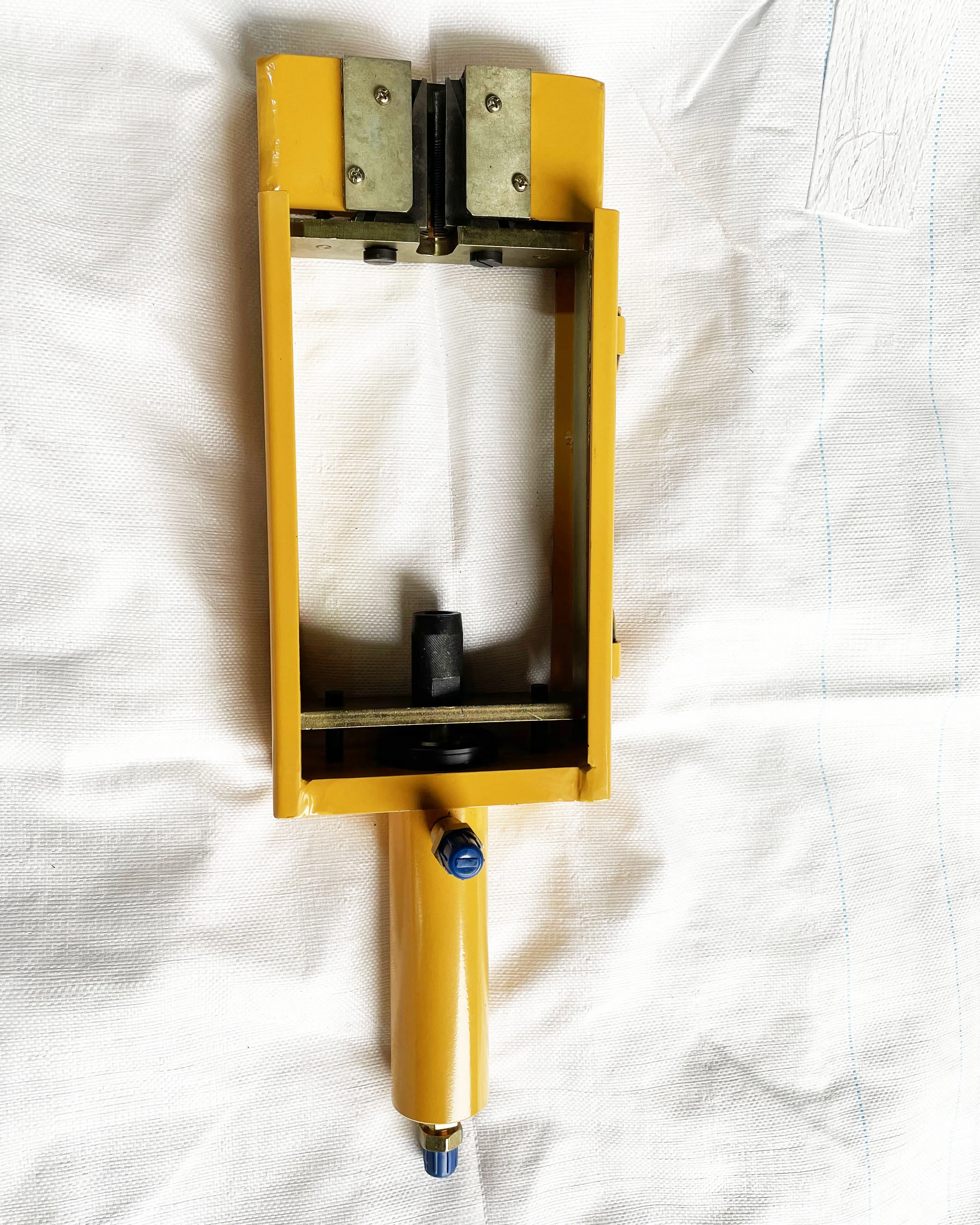 China supplier bulb embossing machine building material post tension work 12.7mm 15.2mm steel strand