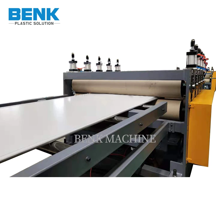 wpc(pe&pp)wood-plastic floor extrusion line wood plastic composite decking machine extruder spc 2021 plastic extruders