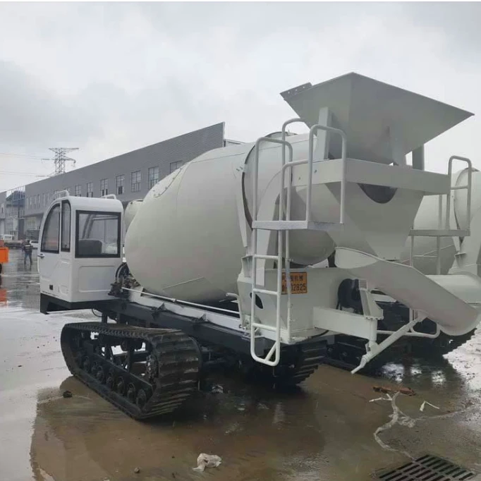 Mobile Ready Mix Concrete Pump and Mixer Crawler Cement Mixer Truck 3.5cbm Volumetric Crawler Concrete Truck