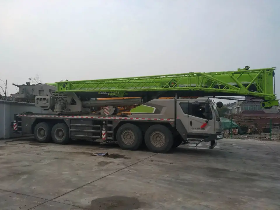 Great Heavy Lifting Machinery 80 Tons Mobile Truck Crane ZTC800H5 In Stock For Sale