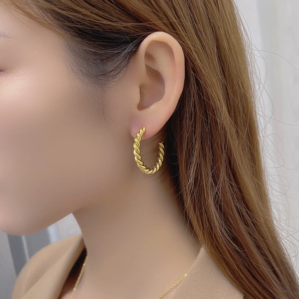 2023 New Arrival Fashion Jewelry 25mm Fried Dough Twists Brass Copper Earrings Big Hoops Earrings