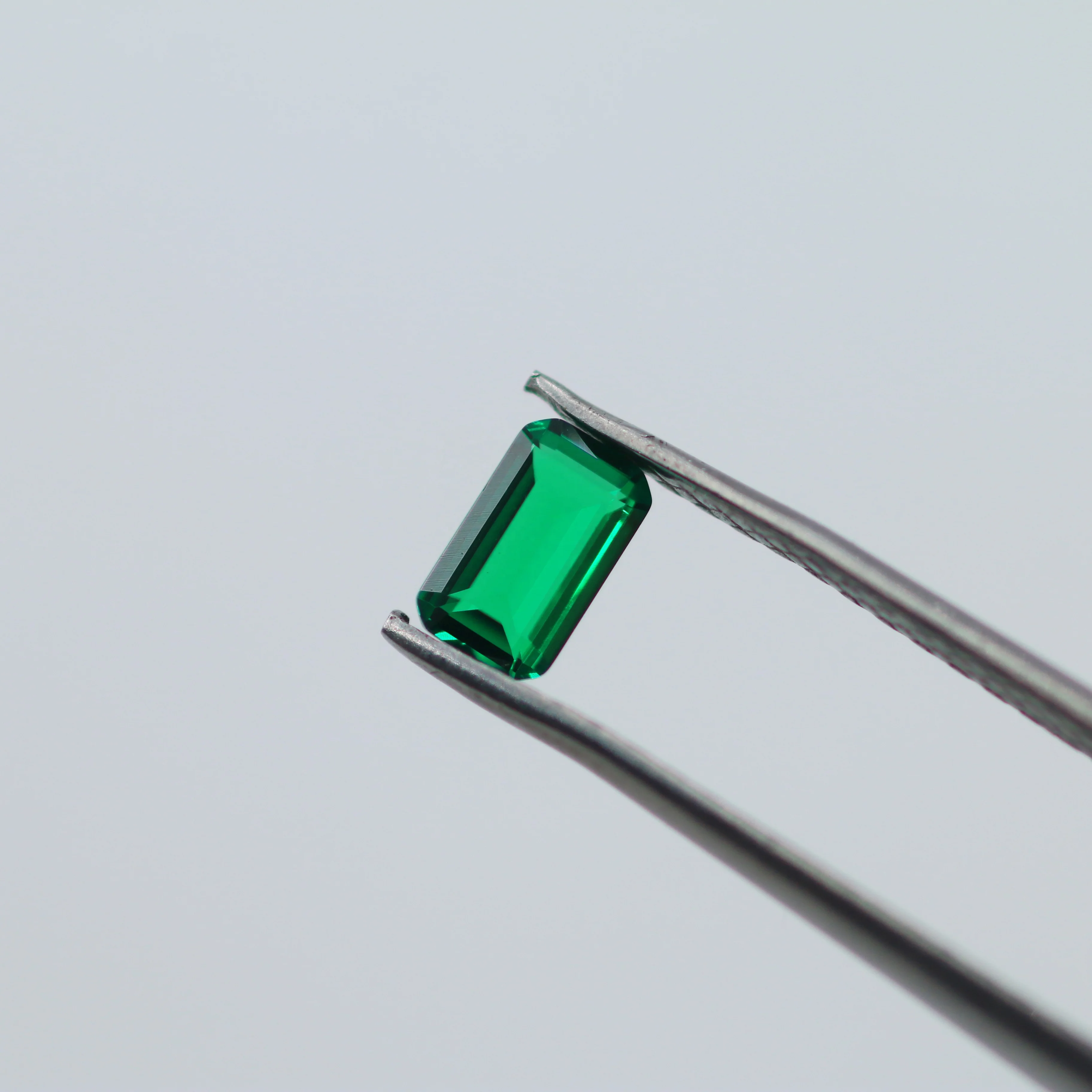 Custom High Quality Popular Loose Green Nano Gemstone Emerald Cut Green Nano