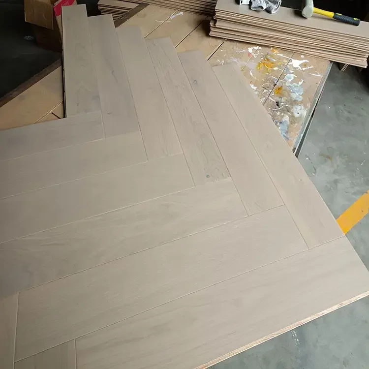 Oak Flooring Water Resistant HDF Core Wood Flooring Brushed Residential Engineered Wood Flooring