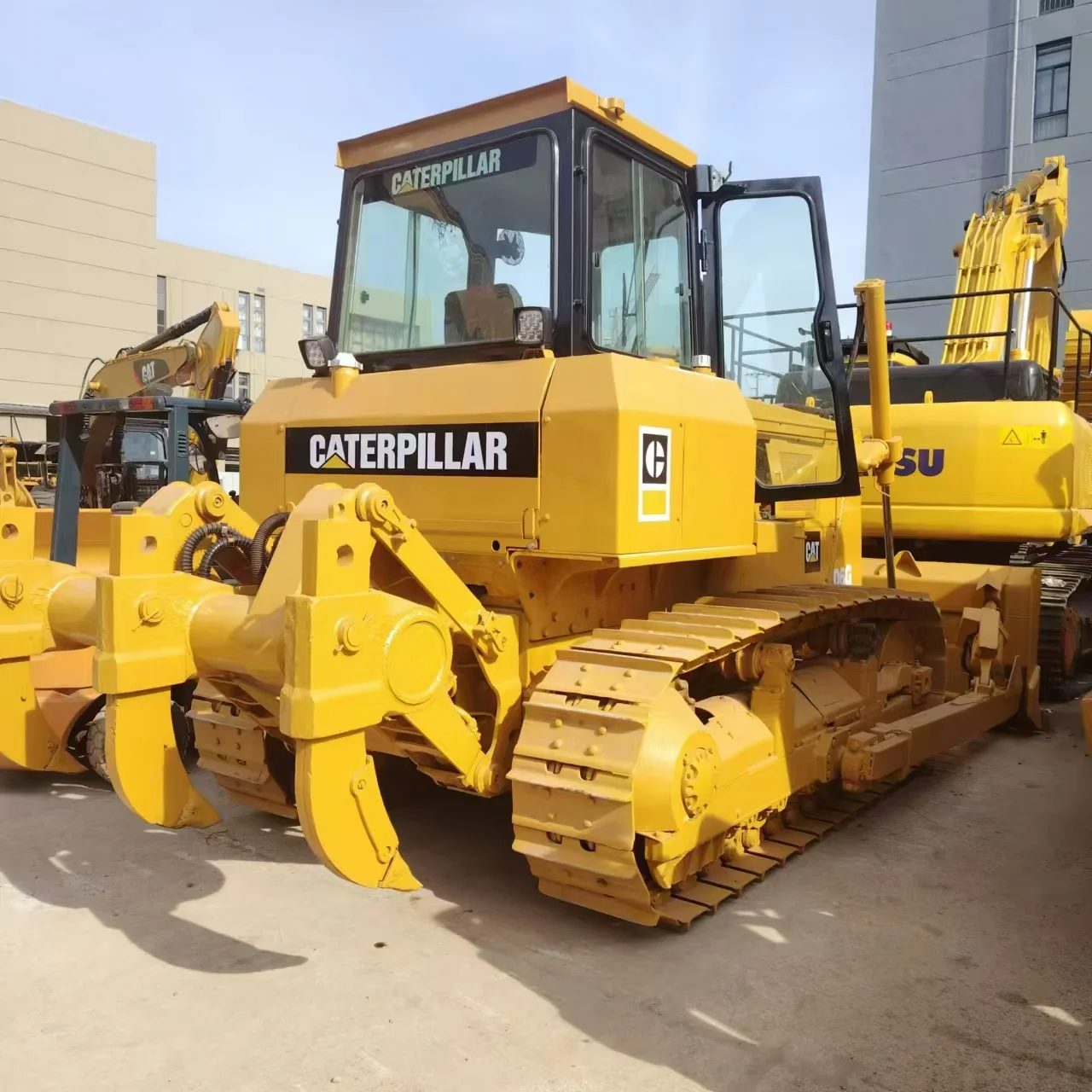 High quality Caterpillar D8R Used original bulldozer 40 tons bulldozer Good quality and low price Used crawler bulldozer