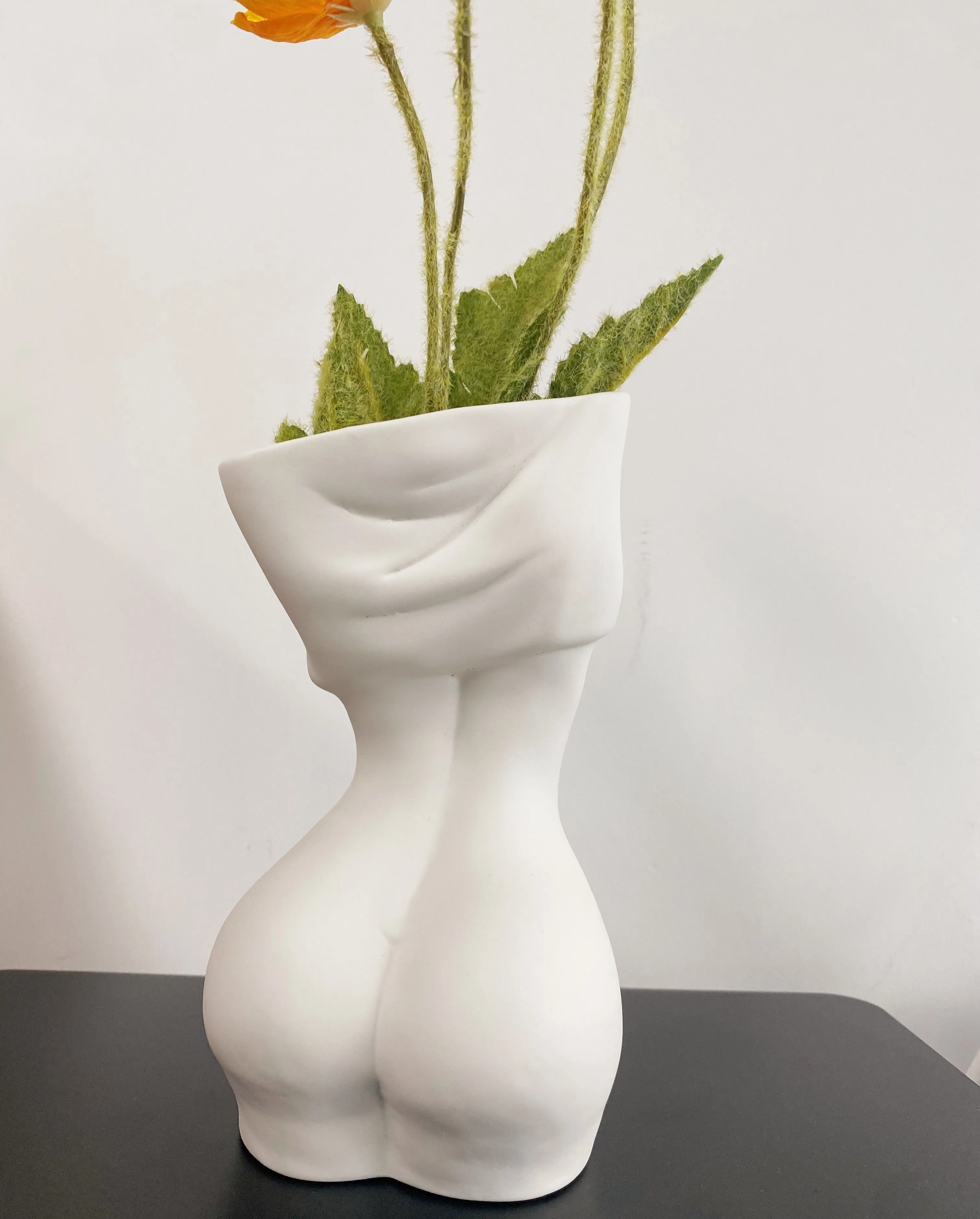 Современная Скандинавская керамическая цветная ваза в форме человеческого тела для украшения дома