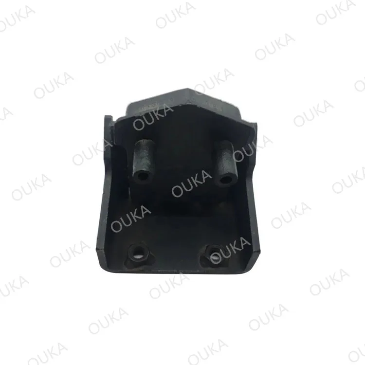 Rubber Bushing Truck Spare Parts Manufacture OEM 1331020 Suspension for Mercedes-Benz Actros