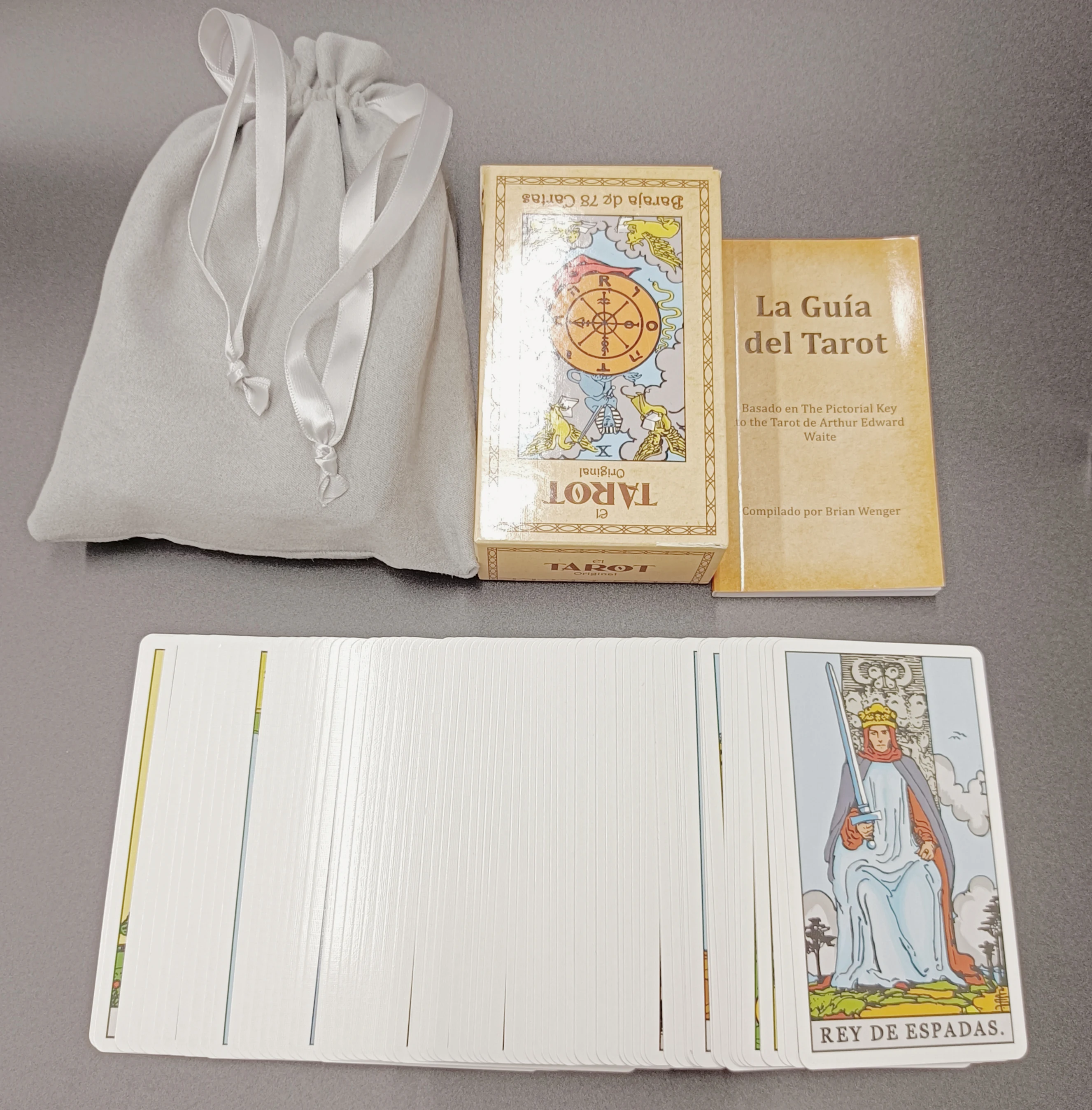 CustomTarot Card Stand Deck OEM Cheap High Quality Printing Cards With Guidebook Wholesale Hot Sale Customized Design CMYK Tarot