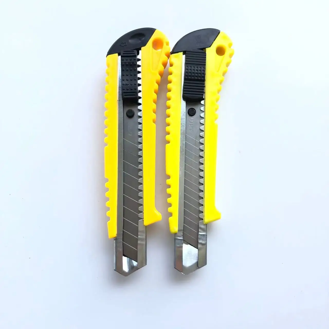 Cutter Box Utility Cutter Knife Wallpaper And Art Knife Utility Knives