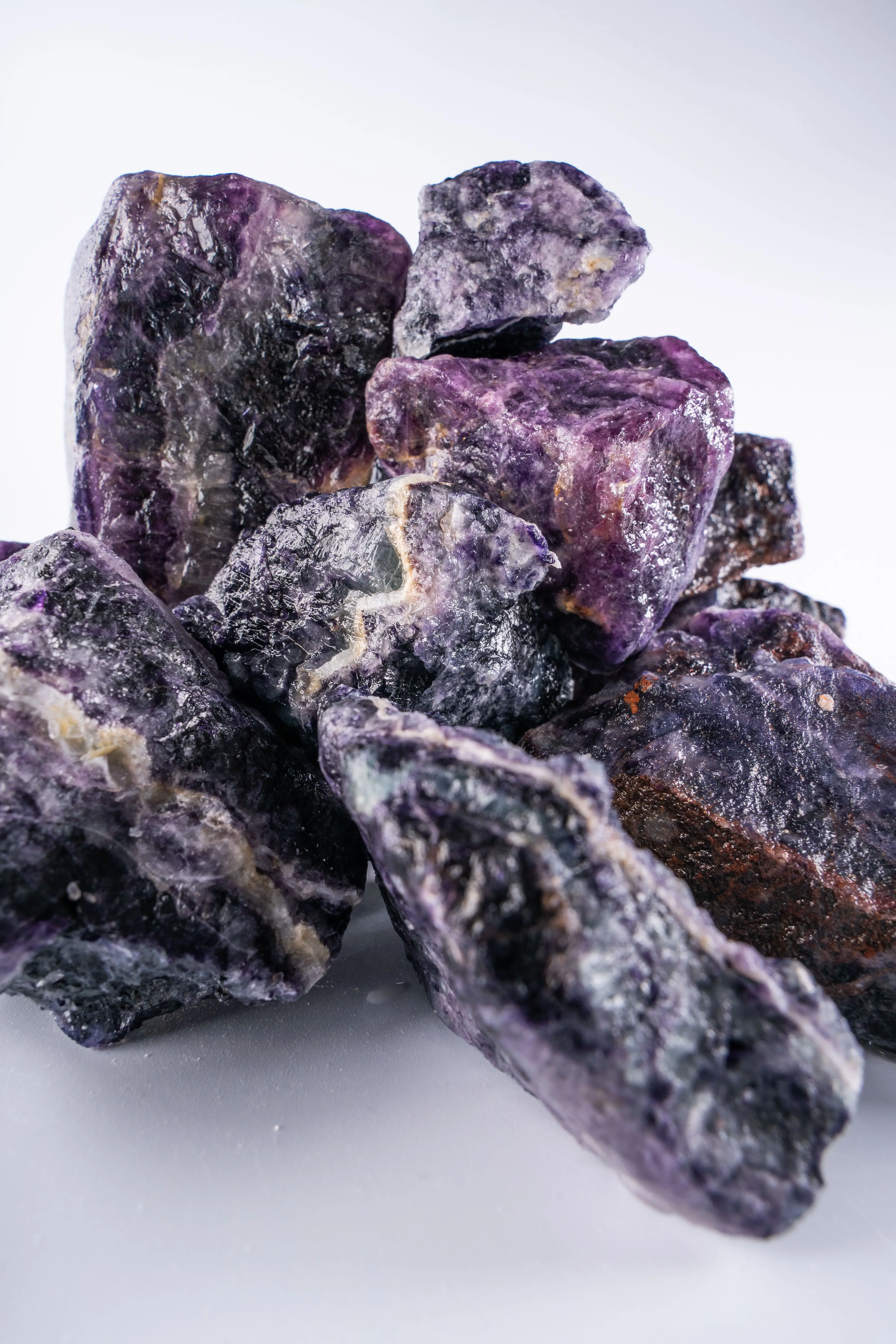 Natural colored fluorite raw stone Supplied by the manufacturer fluorspar lump