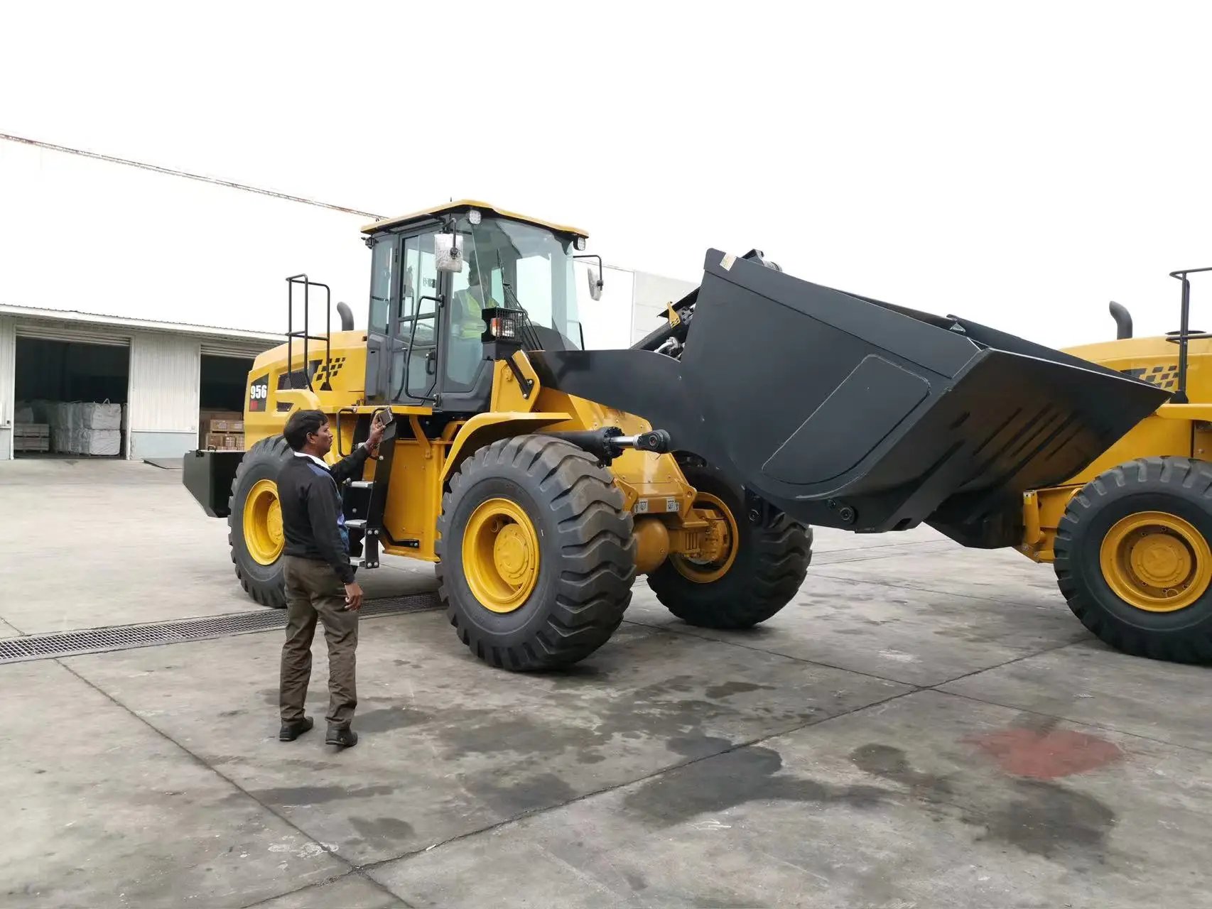 Hot-selling Model Loader Loader SYL956H5  with 5 Ton Operating Efficiency for Sale
