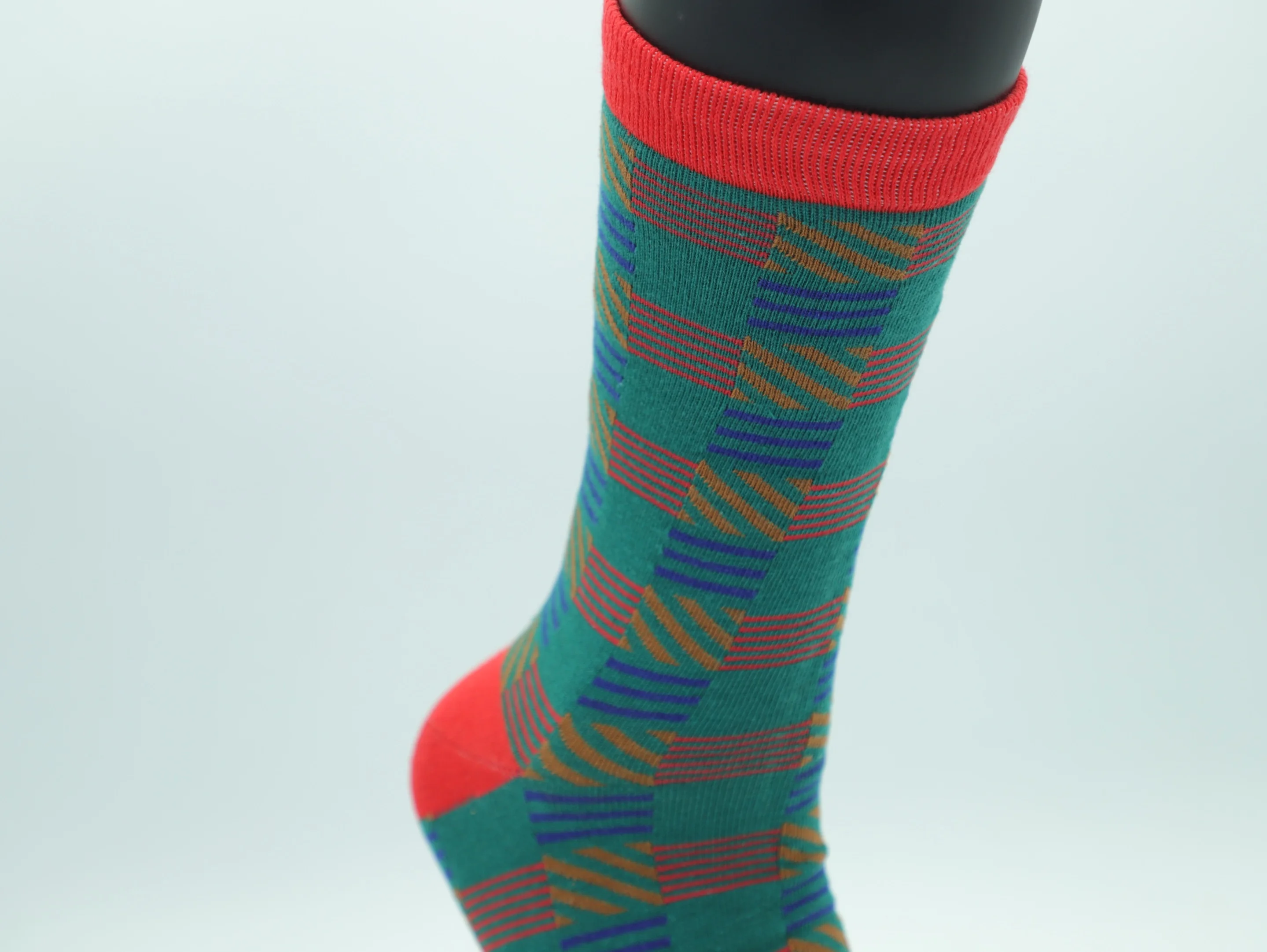 
Simple Cozy Shining Old-Fashioned School Knitted Plaid Socks for men and women. 