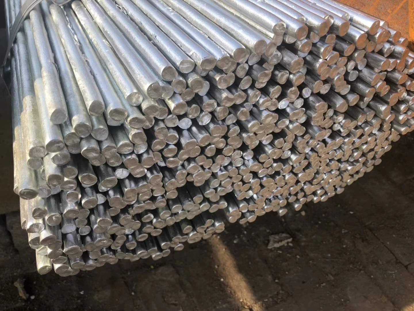 Factory Direct stainless steel straight round bars 304 201 630 stainless steel round bar