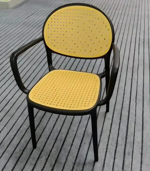 Restaurant Outdoor Durable Cafe Pp Chairs Stackable Monoblock New Design Price Modern Colored Plastic Dining Chair With Arms