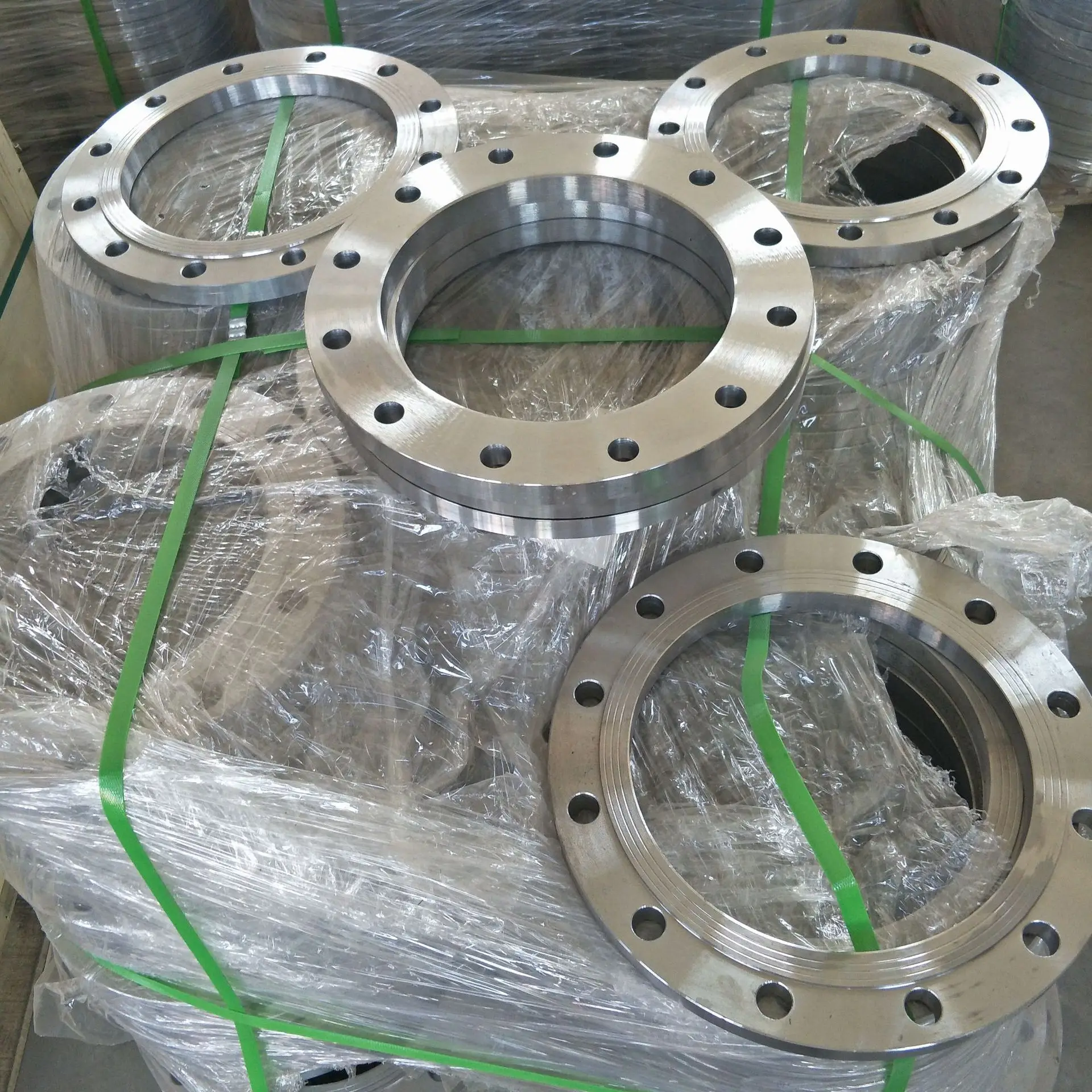 China Hot Sale BS4504 DIN Pn16 Plate Welding Flange RF Stainless Steel 304 316L