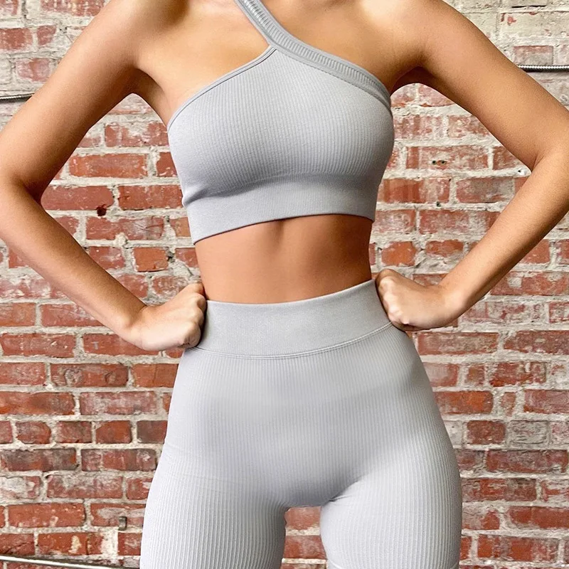 2022 New Arrivals One Shoulder Sportswear Sleeveless Crop Top Elastic Waist Shorts Two Piece Shorts Set Women Summer Casual