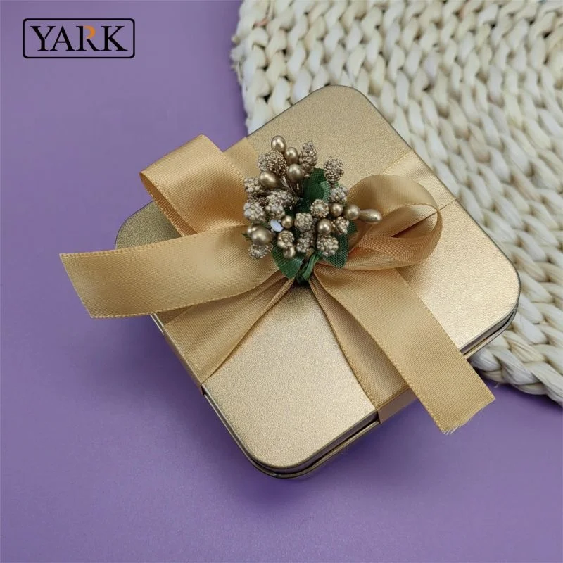 Gold top and bottom covers gift tin heart shaped round square metal tinplate can tins box