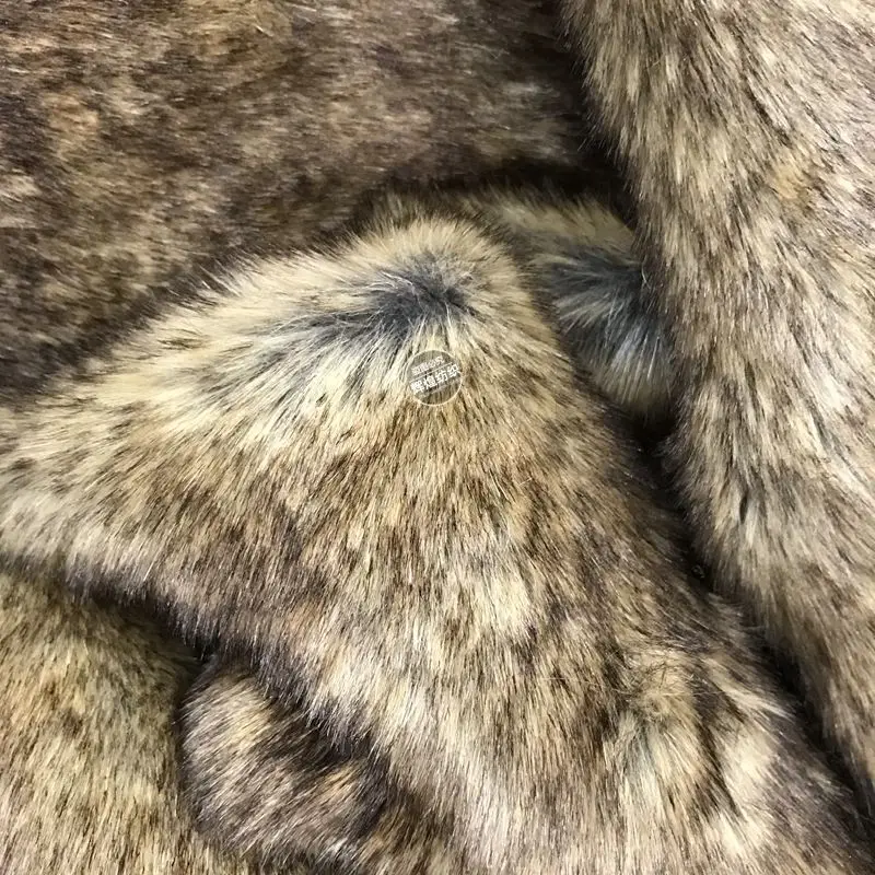 Custom Acrylic Tip Dyed Long Pile Thick Plush Faux Fur Fabric for Garment