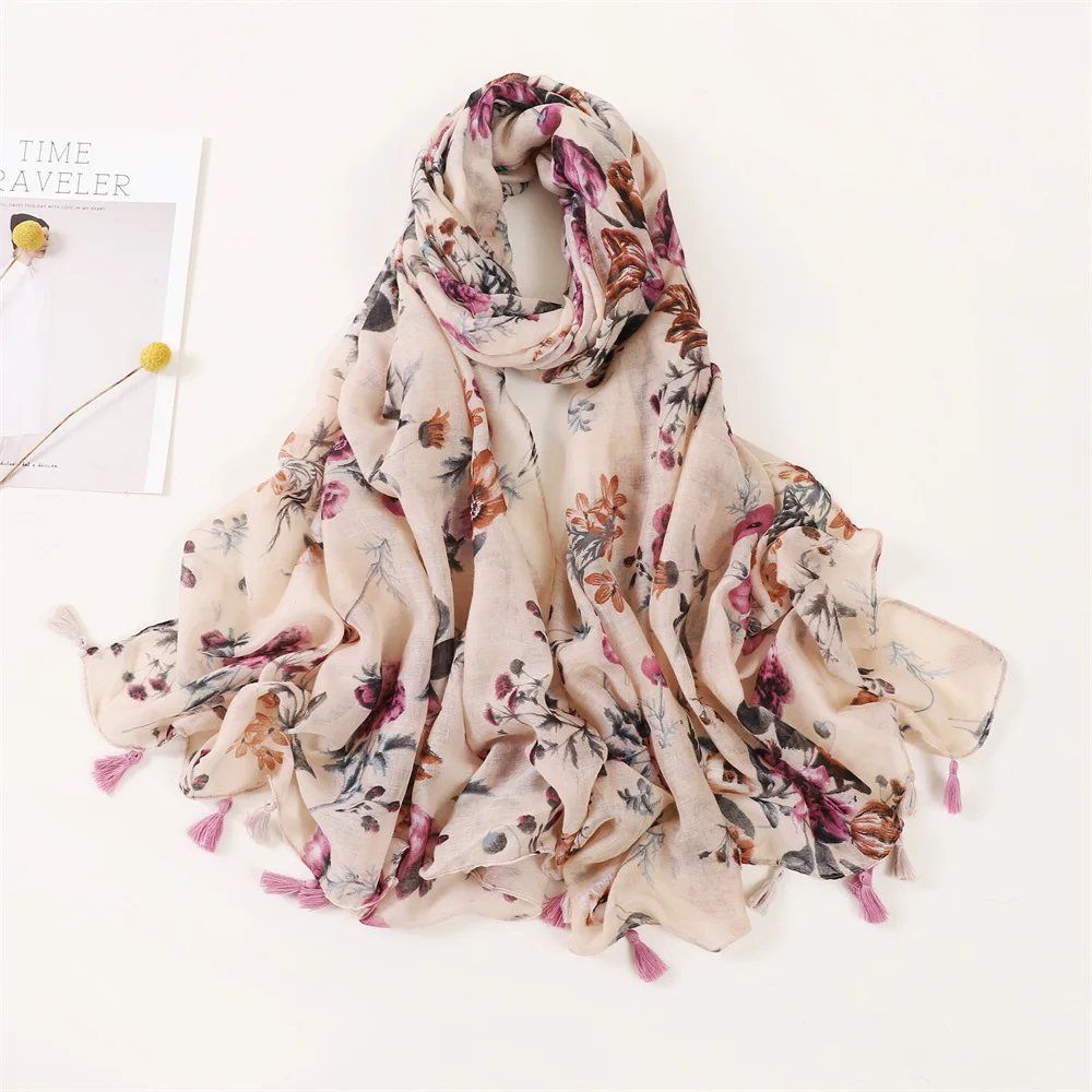 Factory Hijab Scarf with Tassels Luxury Brand Flower Printed Head Scarf for Women Stoles Retro Ethnic Viscose Neck Scarf Shawls