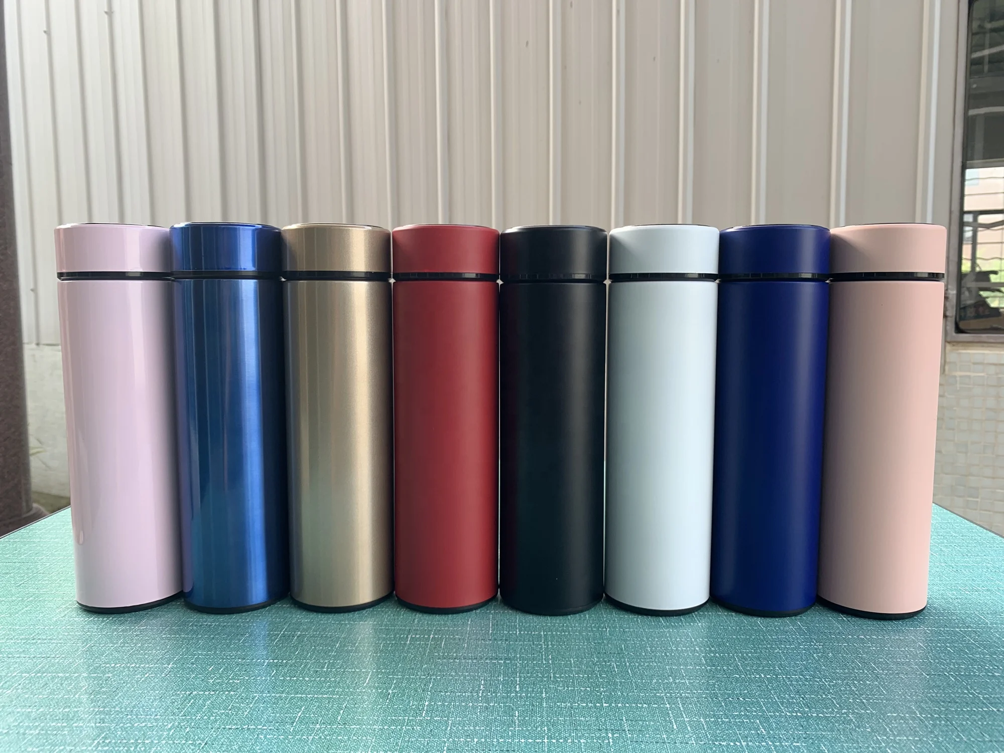 
Promotion New Arrival Double Wall Vacuum thermal insulation stainless steel smart water bottle with led temperature display 