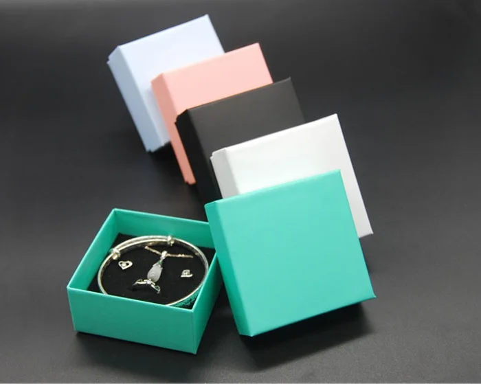 Logo Customized Pure Color Pink No Lines Jewelry Box Accessories Packaging Necklace Box Pendant Earrings Bracelet Box