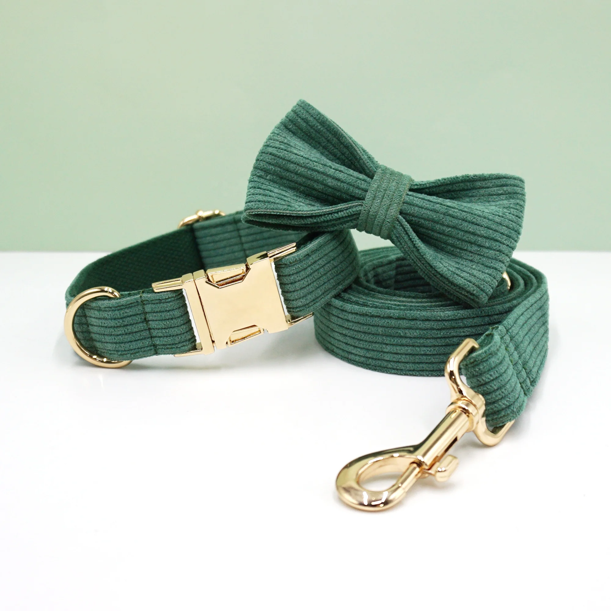 Tiktok likes dog gift set fashion corduroy collar dog training cute pet bows dark green pet leashes popular dog collars