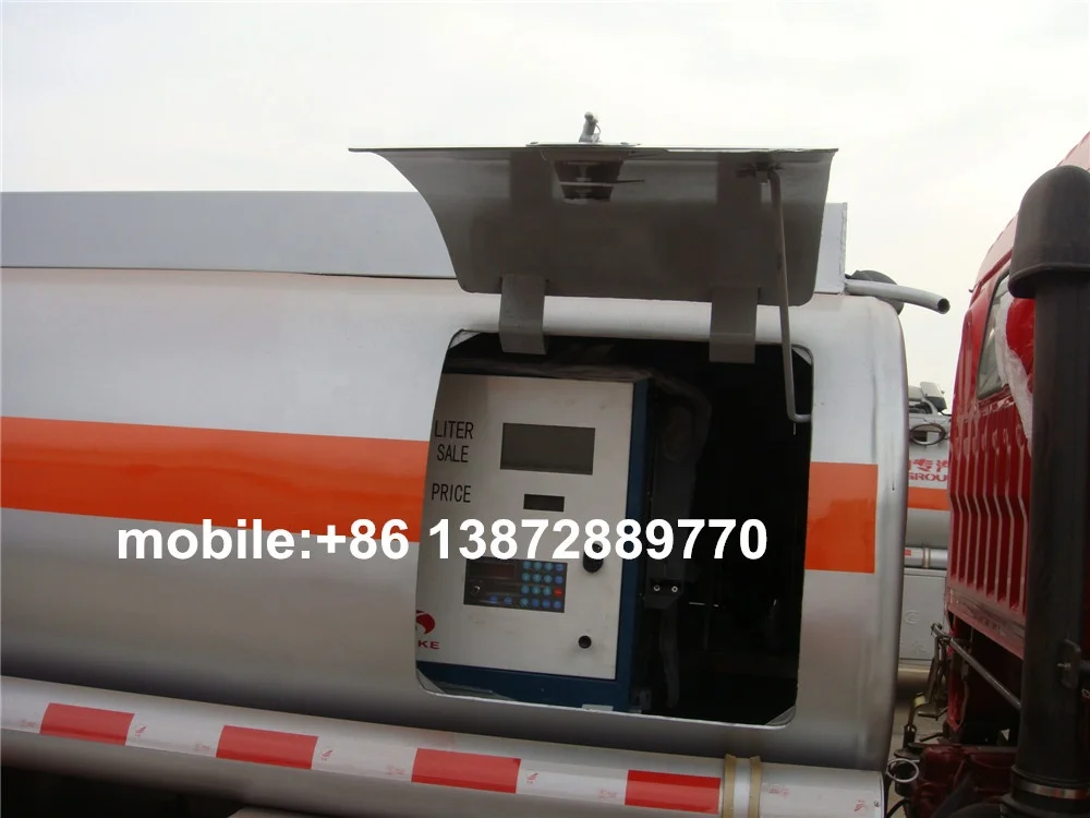 CLW Factory New 3 Tons 6 Wheel Dongfeng 5m3 RHD Small Petrol Refuel Truck for