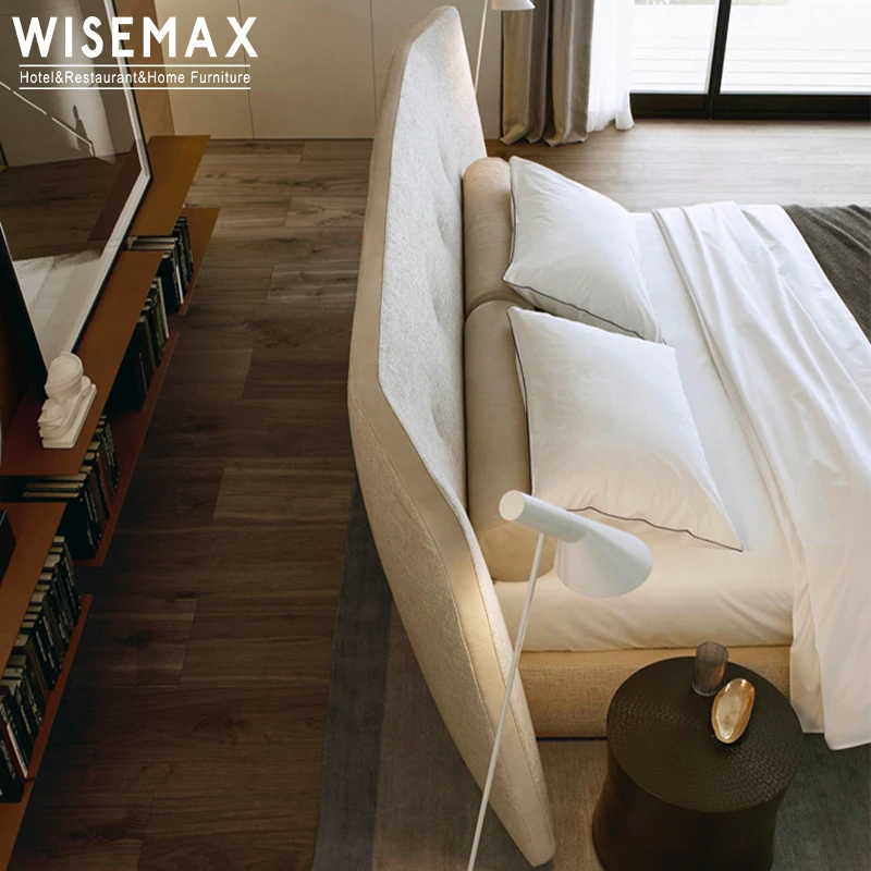 WISEMAX FURNITURE Luxury bedroom furniture king size bed hotel bedroom high headboard bed modern Italian luxury fabric bed frame